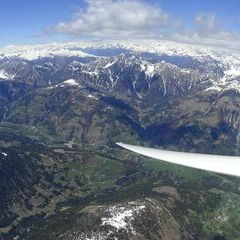 Flugwegposition um 12:40:58: Aufgenommen in der Nähe von Gemeinde Untertilliach, Österreich in 3553 Meter